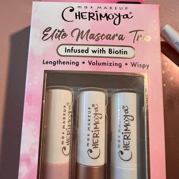 Eye Makeup Bundle Mascara Lashes and Liner - Picture 3 of 8